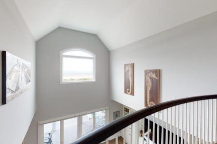 Oceanfront Bliss - thumb 0