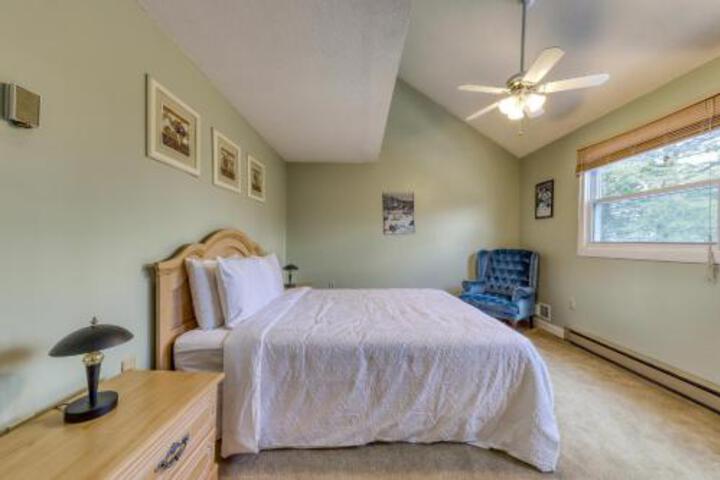 Peak Retreat - thumb 3