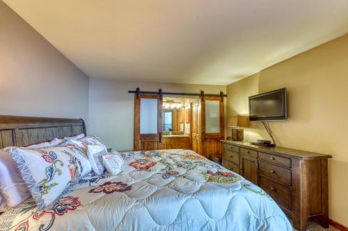 Village Escape - thumb 0