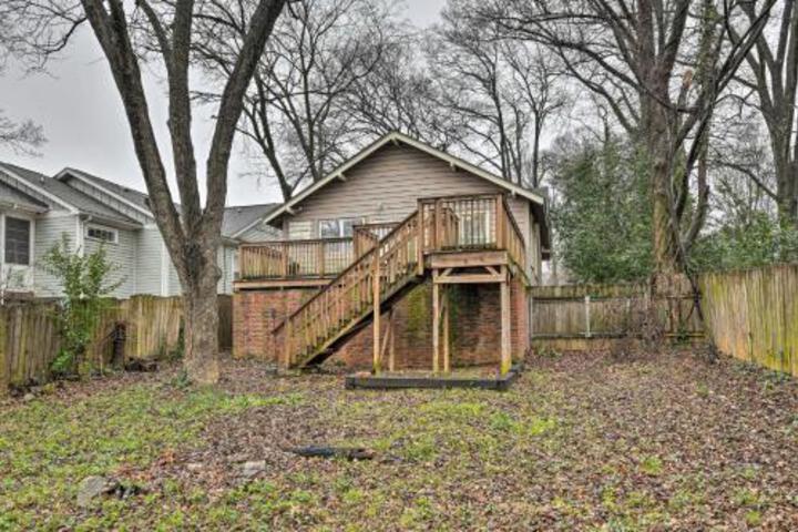 Charming Pet Friendly Abode Less Than 2Mi To Spectrum Arena - thumb 4