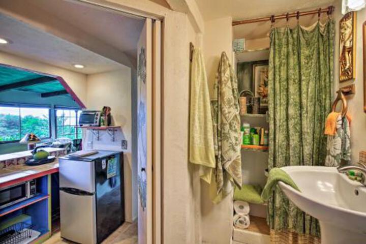 Intimate Garden Bungalow Mins To Two Step Beach! - thumb 5