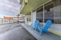Cozy Studio on Ormond Beach w / Pool  Views