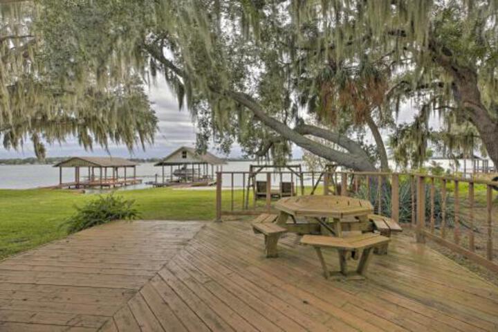 Waterfront Lake Placid Retreat With Boat Dock - thumb 4