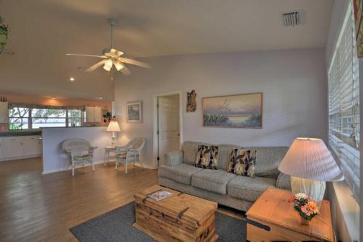 Waterfront Lake Placid Retreat With Boat Dock - thumb 3