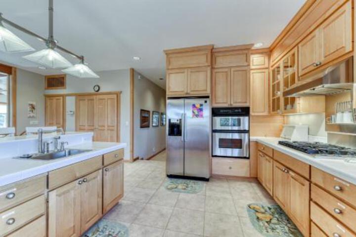 Blackbird Manor - thumb 1