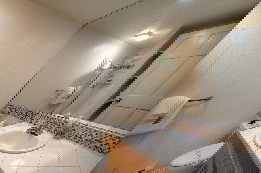 Delighful Mccloud By Lake Tahoe Accommodations - thumb 5