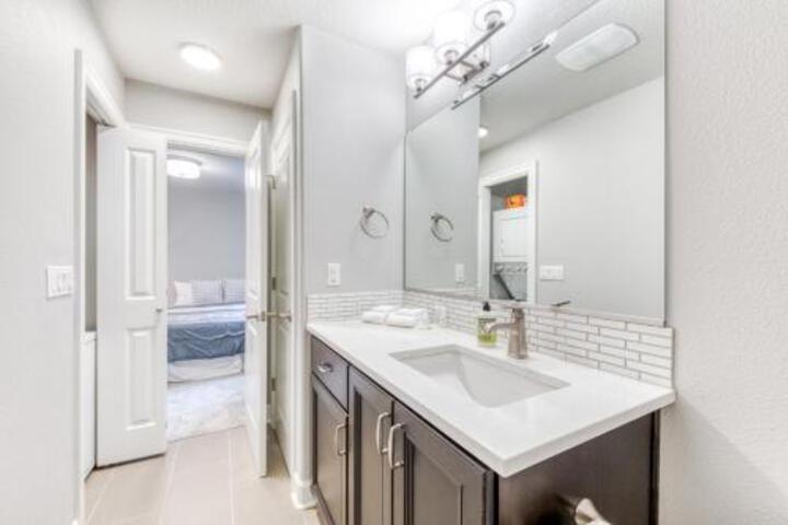 Westside Hideaway - thumb 3