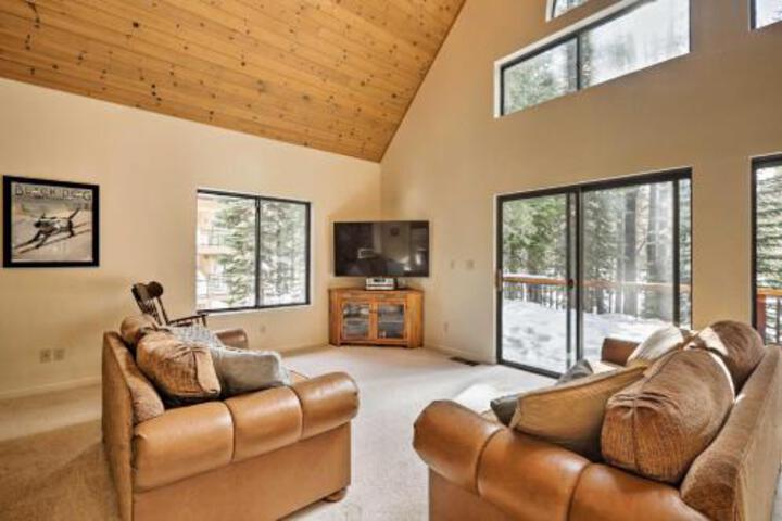 Cabin W / Deck: 4 Mi To Soda Springs Mountain! - thumb 5