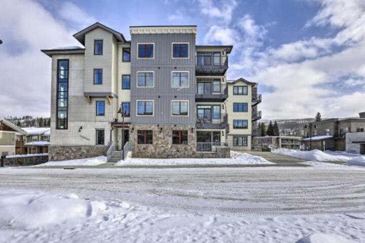 Newly Built Ski Condo With Hot Tub & Shuttle Access! - thumb 6