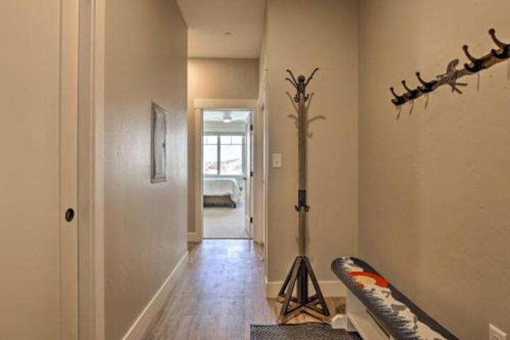 Newly Built Ski Condo With Hot Tub & Shuttle Access! - thumb 3