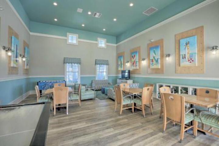 Resort Condo W / Private Beach Access + Pool! - thumb 0