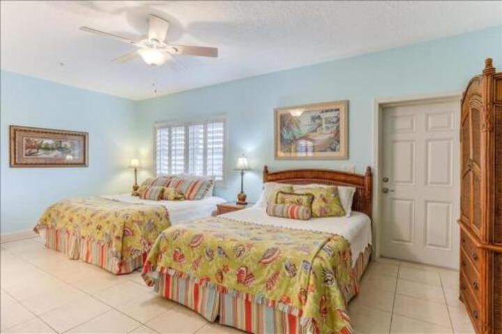 241 S Fletcher Townhouse - thumb 4