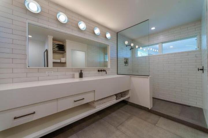 Hanalei Beach House Estate Home - thumb 2