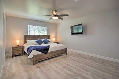 Modern San Jacinto Home W / Waterfront Deck! - thumb 3