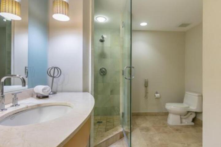 2 BR Luxury Suite In Marenas Beach Resort 2508 Condo - thumb 6