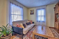 Charming Home Near University  Attractions