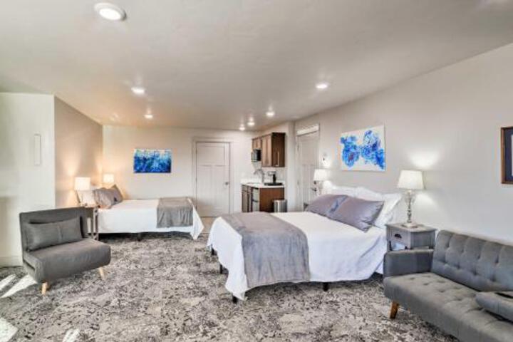 Serene Anchorage Getaway W / Mountain Views! - thumb 0