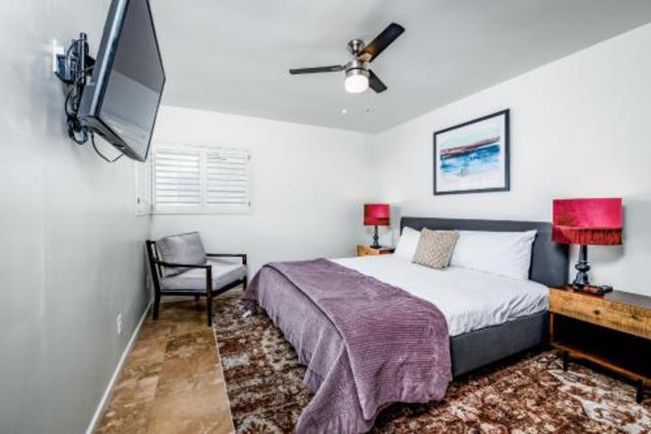 Beverlys Oasis - thumb 2