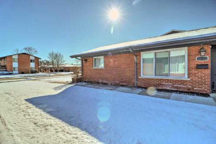 Quaint Suburban Royal Oak Escape Less Than 3 Mi Downtown! - thumb 3