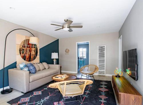 WanderJaunt Bernard 2BR University Heights - thumb 1