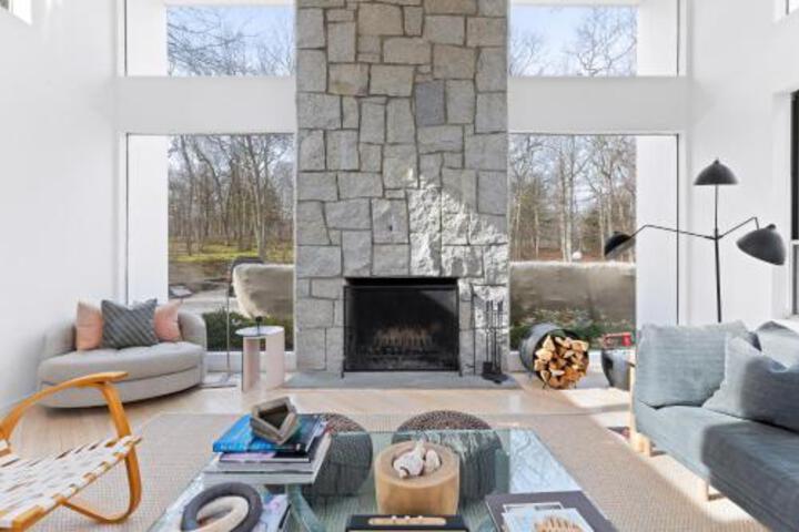 Elegant East Hampton Escape - thumb 3