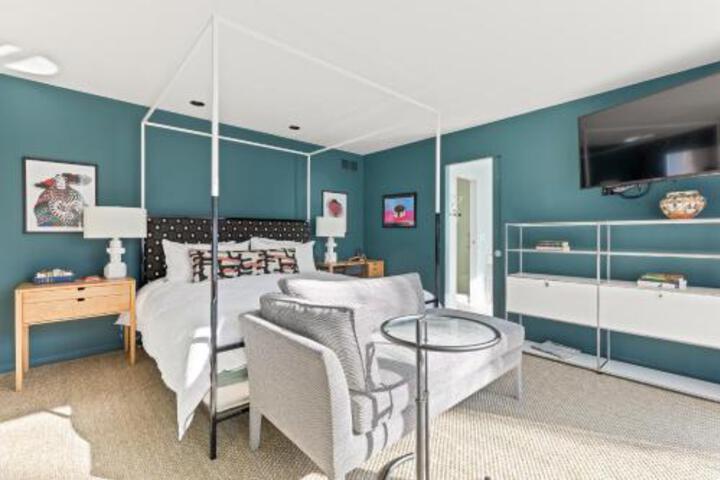 Elegant East Hampton Escape - thumb 2