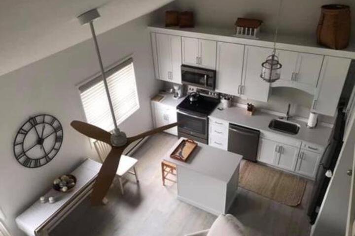 17C Miller Condo - thumb 0