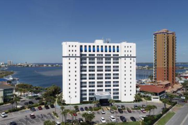 8D South Harbour - thumb 1