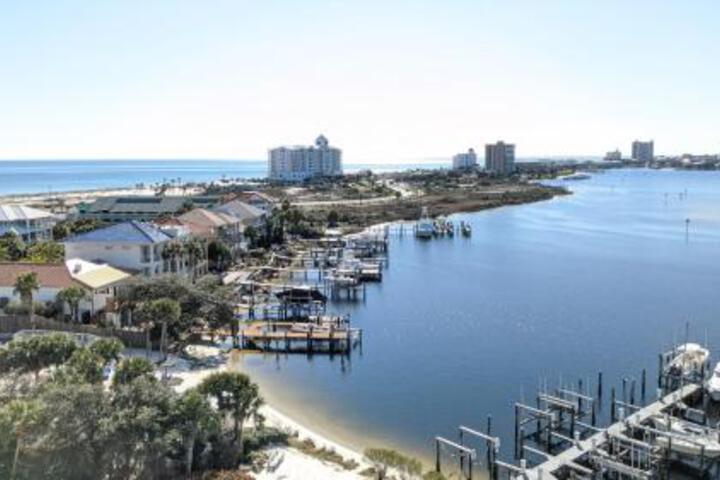 8D South Harbour - thumb 0