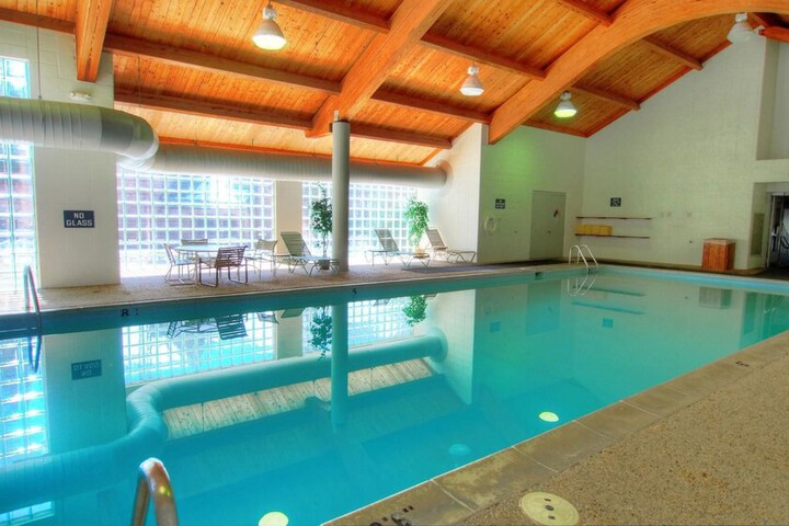 1655 Quicksilver 3 Bedroom Condo - thumb 3