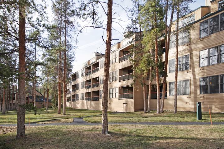 1655 Quicksilver 3 Bedroom Condo - thumb 1