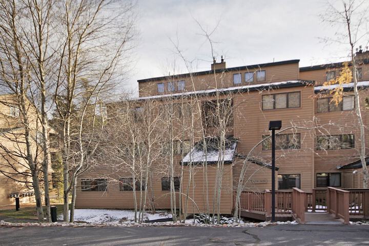 1655 Quicksilver 3 Bedroom Condo - thumb 2