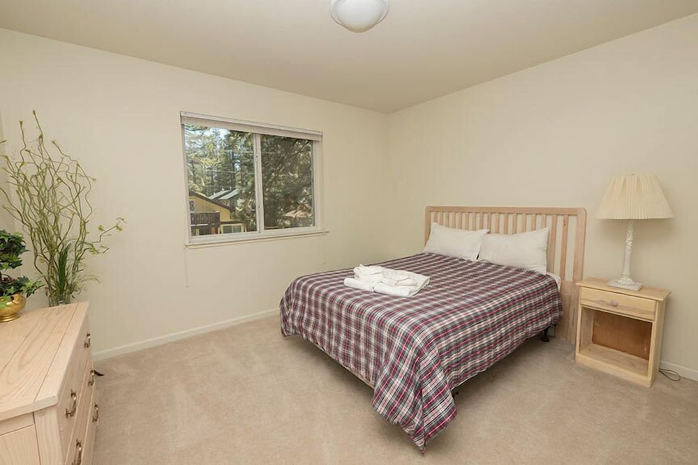 763 Wentworth Lane 3 Bedroom Home - thumb 0