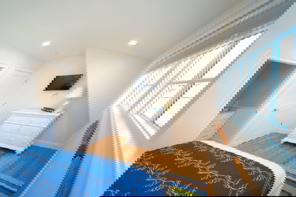 The Newport Lofts - 611 Thames Street - thumb 6