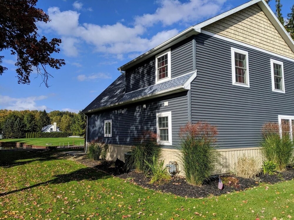 5880 Cardinal Rd. 3 Bedroom Home - thumb 0