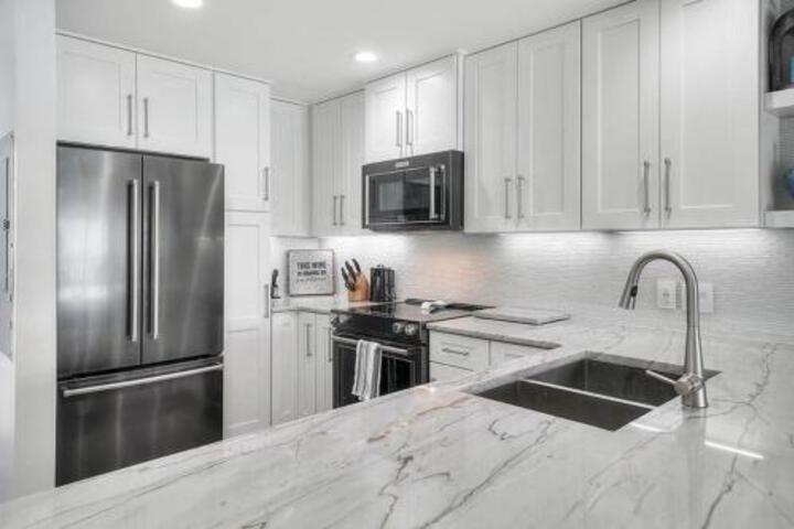 INTO THE BLUE By Bliss Beach Rentals - thumb 6