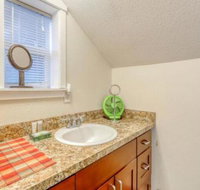 Studio by the Gazebo in Langley - Tourism Bookings