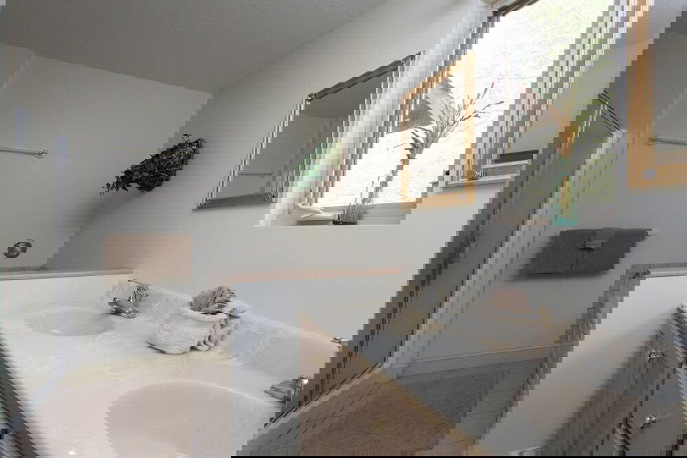 Sheltons Way - thumb 4