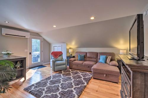 Dog Friendly Brewer Apt W / BBQ & Hiking Access - thumb 1