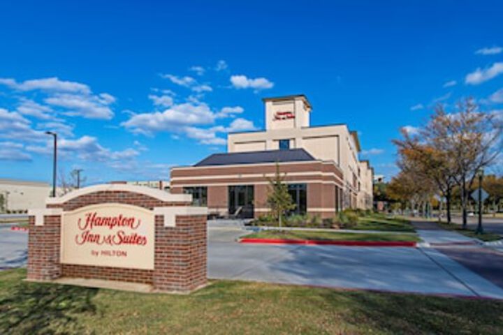 Hampton Inn & Suites Keller Town Center - thumb 0