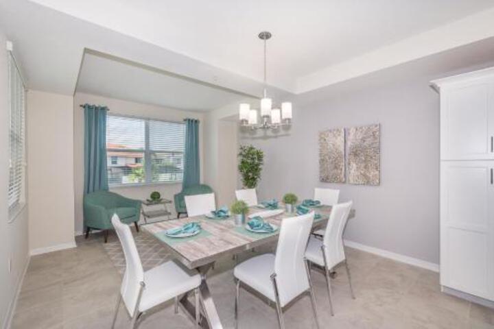 (YV202) Storey Lake Condo 2 / 2 Free Waterpark - thumb 3