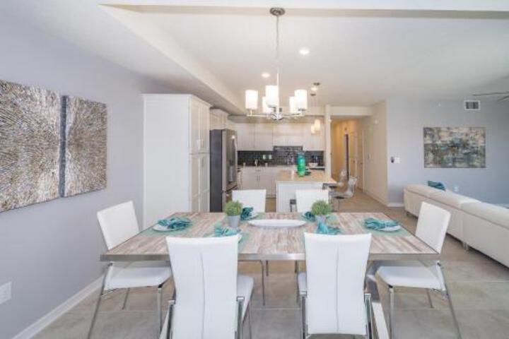 (YV202) Storey Lake Condo 2 / 2 Free Waterpark - thumb 6