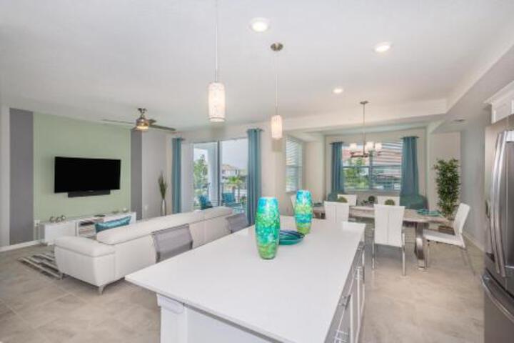 (YV202) Storey Lake Condo 2 / 2 Free Waterpark - thumb 4