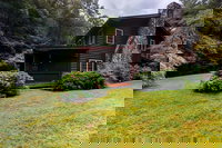 Cowboy Cabin on Stanley Creek