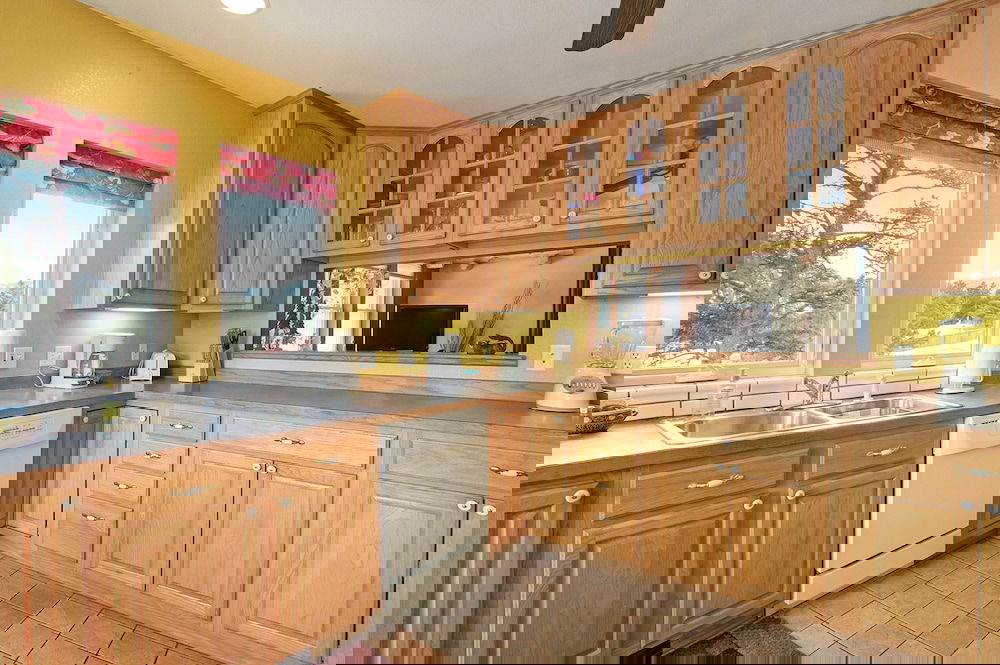 Aspen Grove Getaway - 2 Br Condo - thumb 2