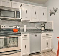 Mount Pocono Condo w / Balcony Near Casino - Tourism Bookings