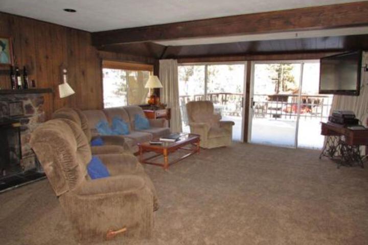 096 Sawmill Cove Lodge Home - thumb 0