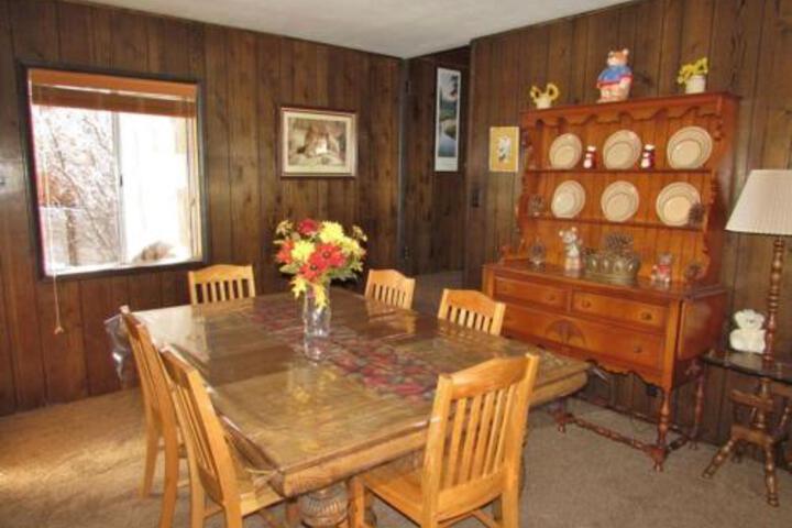 096 Sawmill Cove Lodge Home - thumb 4