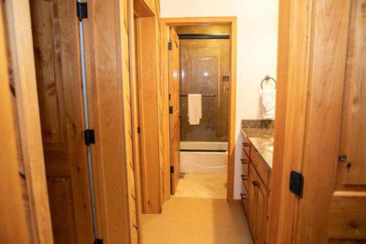 188 Ridgepoint Townhomes Townhouse - thumb 4