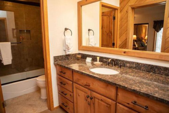 188 Ridgepoint Townhomes Townhouse - thumb 2